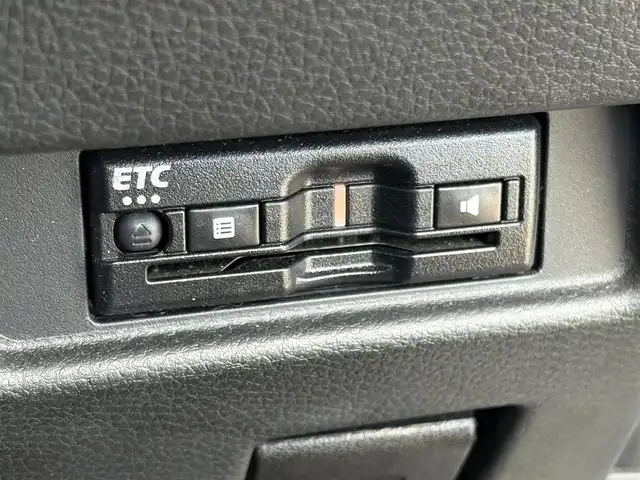 スズキ スペーシア カスタム HYBRID XS 大分県 2022(令4)年 1.2万km ピュアホワイトP ・純正ナビ(CD/DVD/SD/BT/USB)/・全方位カメラ/・フルセグテレビ/・衝突軽減ブレーキ/・コーナーセンサー/・両側パワースライド/・ヘッドアップディスプレイ/・レーダークルーズコントロール/・ETC/・ドライブレコーダー/・運転席シートヒーター/・スマートキー/・プッシュスタートボタン/・純正アルミホイール