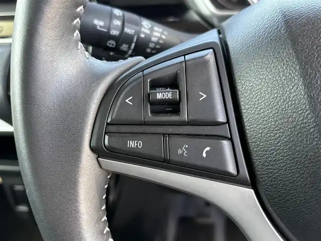 スズキ スペーシア カスタム HYBRID XS 大分県 2022(令4)年 1.2万km ピュアホワイトP ・純正ナビ(CD/DVD/SD/BT/USB)/・全方位カメラ/・フルセグテレビ/・衝突軽減ブレーキ/・コーナーセンサー/・両側パワースライド/・ヘッドアップディスプレイ/・レーダークルーズコントロール/・ETC/・ドライブレコーダー/・運転席シートヒーター/・スマートキー/・プッシュスタートボタン/・純正アルミホイール