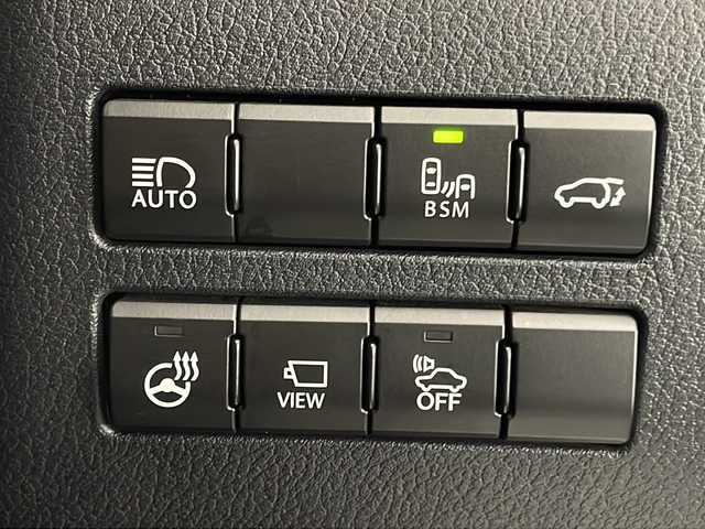 レクサス ＮＸ 300h Iパッケージ 宮崎県 2018(平30)年 4.1万km ソニッククォーツ 禁煙車/レクサスセーフティシステム/純正9.8型ナビTV/（CD/DVD/MSV/Bluetooth/FMAM/フルセグTV)/純正ビルトイン2.0ETC/純正3眼LEDオートライト/純正LEDフォグ/純正18インチアルミ/純正フロアマット/社外ドライブレコーダー/プリクラッシュセーフティ/アダプティブクルーズコントロール/レーンディパーチャーアラート/オートマチックハイビーム/ブラインドスポットモニター/パノラミックビューモニター/クリアランスソナー/黒本革シート/パワーシート/シートヒーター/ステアリングヒーター/パワーチルトステアリング/パワーバックドア/パドルシフト/オートエアコン（ナノイー）/オート電動格納ミラー/スマートキー/プッシュエンジンスタート/スペアキー/新車時保証書/取扱い説明書