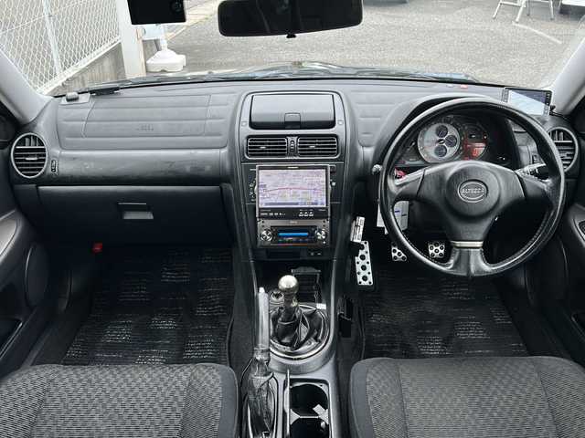 トヨタ アルテッツァ RS200 Zエディション 愛知県 2004(平16)年 7.7万km ブラック /禁煙車//6速マニュアル//社外HDDナビ/　(AVIC-ZH990MD)//ドライブレコーダー/　(HDR-251GH)//社外１７インチアルミ/　(KREUZER　シリーズX)//社外マフラー/　(APEXi)//ETC//HIDオートライト//キーレスエントリー//電動格納ミラー//横滑り防止装置//純正フロアマット//取扱説明書//スペアキー×１//車検R8年８月１８日まで//登録時走行76766km