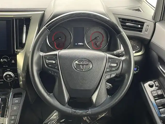 トヨタ アルファード S タイプゴールドⅡ 埼玉県 2021(令3)年 1.8万km ホワイトパールクリスタルシャイン 禁煙車　純正9型ナビ　サンルーフ　後席モニター　モデリスタエアロ　バックカメラ　ETC　デジタルインナーミラー　オットマン　両側パワースライドドア　電動リアゲート　衝突被害軽減　コーナーセンサー