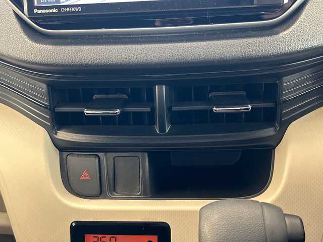 ダイハツ ムーヴ X ターボ 岐阜県 2016(平28)年 1.3万km シルバー 社外ナビ/取説/プッシュスタート/スマートキー/ヘッドライト光軸調整/バックモニター/フルセグ/純正マット/ベンチシート/純正アルミホイール/ハロゲンライト/Bluetooth/ドアバイザー/CD／DVDチェンジャー