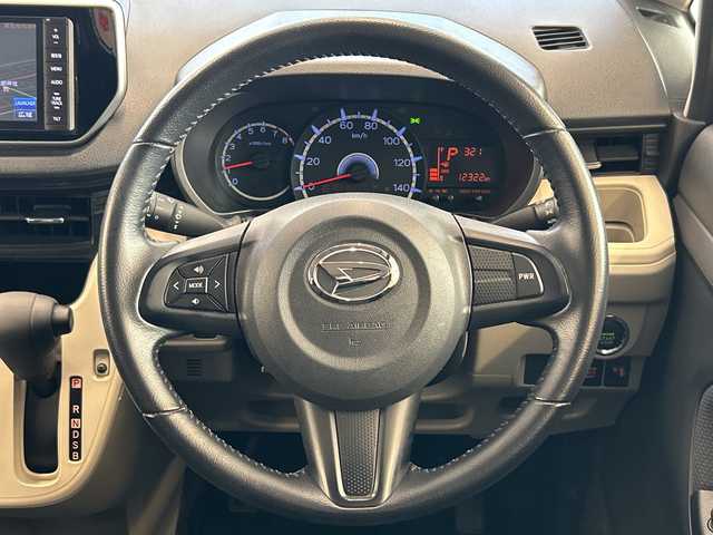 ダイハツ ムーヴ X ターボ 岐阜県 2016(平28)年 1.3万km シルバー 社外ナビ/取説/プッシュスタート/スマートキー/ヘッドライト光軸調整/バックモニター/フルセグ/純正マット/ベンチシート/純正アルミホイール/ハロゲンライト/Bluetooth/ドアバイザー/CD／DVDチェンジャー