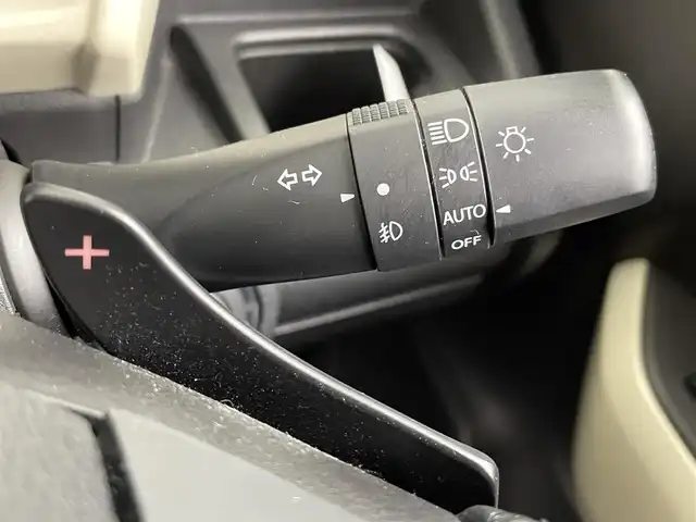 スズキ クロスビー HYBRID MZ 大分県 2018(平30)年 7万km キャラバンアイボリーパールメタリック/ホワイト 2トーンルーフ ワンオーナー/純正SDナビ/・AM/FM/BT/TV/CD/DVD/バックカメラ/ステアリングスイッチ/前席シートヒーター/アイドリングストップ/パドルシフト/前後ドライブレコーダー/衝突軽減ブレーキ/LDA/コーナーセンサー/セカンドシートテーブル/フロアマット/ドアバイザー/保証書/取扱説明書/ナビ取扱説明書/スペアキー1本
