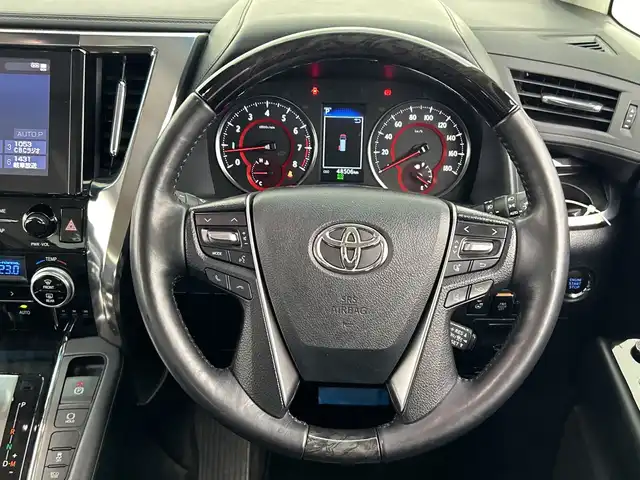 トヨタ アルファード S Cパッケージ 愛知県 2021(令3)年 4.9万km ホワイトパールクリスタルシャイン 純正ディスプレイオーディオ　コネクティッドナビ対応/純正フリップダウンモニター/純正DVDデッキ/ETC/バックカメラ/電動ムーンルーフ/デジタルインナーミラー/運転席メモリー付きパワーシート/シートベンチレーション/ステアリングヒーター/トヨタセーフティセンス/・プリクラッシュセーフティ/・レーンアシスト/・プリクラッシュセーフティ/・ブラインドスポットモニター/・レーダークルーズコントロール/・ロードサインアシスト/横滑り防止/両側パワースライドドア/パワーバックドア