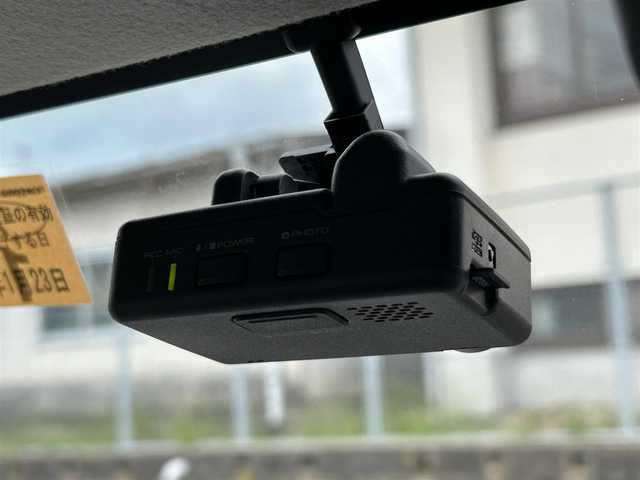スズキ スペーシア カスタム HYBRID XS 佐賀県 2020(令2)年 6.8万km ブルーイッシュブラックパール3 デュアルセンサーブレーキサポート/リアセンサー/純正8型SDナビ/・全方位カメラ/・フルセグTV/BT/CD/DVD/・TVキャンセラー/純正ドラレコ(DRV518S)/両側パワースライドドア/純正15インチAW/LEDヘッドライト/オートライト/フォグランプ/ハーフレザーシート（合皮）/シートヒーター/ETC/ヘッドアップディスプレイ/革巻きステアリング/リアサーキュレーター/リアサンシェード/リアシートテーブル/電動格納ミラー/フロアマット/ドアバイザー/エアバックW/スペアキー×1