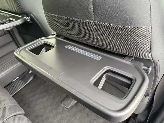 ホンダ Ｎ ＢＯＸ カスタム L 三重県 2023(令5)年 4.3万km クリスタルブラックパール ホンダセンシング/・衝突軽減ブレーキ/・誤発進抑制機能/・後方誤発進抑制機能/・歩行者事故軽減ステアリング/・先行者発進お知らせ機能/・アダプティブクルーズコントロール/・車線遺児支援システム/・オートハイビーム/・標識認識機能/・路外逸脱抑制機能/純正8インチナビゲーションシステム【VXU-227NBi】/・地デジTV/CD/DVD/USB/SD/・Bluetooth/Apple Carplay/バックカメラ/ステアリングスイッチ/両側パワースライドドア/コムテック前後ドライブレコーダー【ZDR016】/ガンメタアクセント入ブラックトリコットシート/前席シートヒーター/チップアップ機能/シートバックテーブル/純正14インチグレー塗装アルミホイール/LEDヘッドランプ/LEDフロントフォグランプ/オートライト/スマートキーシステム/プッシュスタート/スペアキー/取説/保証書