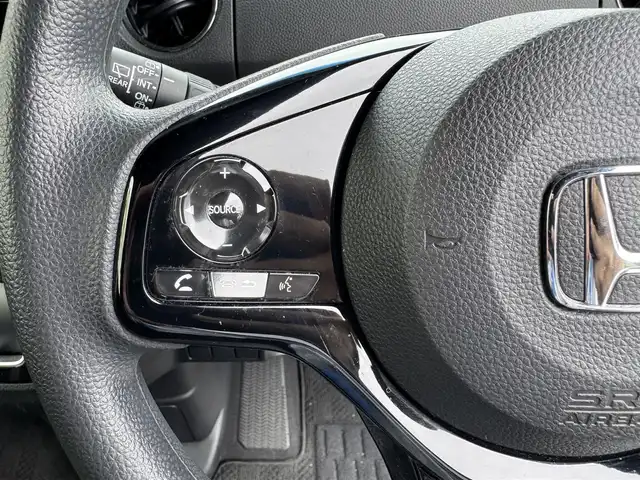 ホンダ Ｎ ＢＯＸ カスタム L 三重県 2023(令5)年 4.3万km クリスタルブラックパール ホンダセンシング/・衝突軽減ブレーキ/・誤発進抑制機能/・後方誤発進抑制機能/・歩行者事故軽減ステアリング/・先行者発進お知らせ機能/・アダプティブクルーズコントロール/・車線遺児支援システム/・オートハイビーム/・標識認識機能/・路外逸脱抑制機能/純正8インチナビゲーションシステム【VXU-227NBi】/・地デジTV/CD/DVD/USB/SD/・Bluetooth/Apple Carplay/バックカメラ/ステアリングスイッチ/両側パワースライドドア/コムテック前後ドライブレコーダー【ZDR016】/ガンメタアクセント入ブラックトリコットシート/前席シートヒーター/チップアップ機能/シートバックテーブル/純正14インチグレー塗装アルミホイール/LEDヘッドランプ/LEDフロントフォグランプ/オートライト/スマートキーシステム/プッシュスタート/スペアキー/取説/保証書