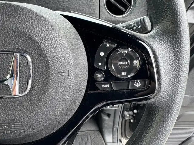 ホンダ Ｎ ＢＯＸ カスタム L 三重県 2023(令5)年 4.3万km クリスタルブラックパール ホンダセンシング/・衝突軽減ブレーキ/・誤発進抑制機能/・後方誤発進抑制機能/・歩行者事故軽減ステアリング/・先行者発進お知らせ機能/・アダプティブクルーズコントロール/・車線遺児支援システム/・オートハイビーム/・標識認識機能/・路外逸脱抑制機能/純正8インチナビゲーションシステム【VXU-227NBi】/・地デジTV/CD/DVD/USB/SD/・Bluetooth/Apple Carplay/バックカメラ/ステアリングスイッチ/両側パワースライドドア/コムテック前後ドライブレコーダー【ZDR016】/ガンメタアクセント入ブラックトリコットシート/前席シートヒーター/チップアップ機能/シートバックテーブル/純正14インチグレー塗装アルミホイール/LEDヘッドランプ/LEDフロントフォグランプ/オートライト/スマートキーシステム/プッシュスタート/スペアキー/取説/保証書