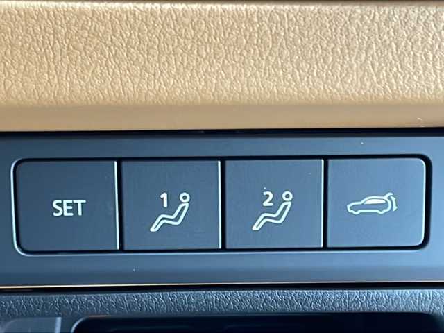 マツダ ＣＸ－６０ XD HV プレミアムスポーツ 愛知県 2023(令5)年 1.8万km ソウルレッドクリスタルM 純正12.3型ディスプレイオーディオナビ/プレミアムサウンドBOSE/全方位カメラ/サンルーフ/レーダークルーズコントロール/シートヒーター/エアシート/電動リアゲート/パワーシート/ヘッドアップディスプレイ/純正アルミホイール/ブラインドスポットモニター/LEDヘッドライト/パドルシフト/ステアリングヒーター/レーンキープアシスト/オートマチックハイビーム/ドライブレコーダー/ETC/衝突軽減システム/フルセグ/Bluetooth/ステアリングスイッチ/スマートキー/プッシュスタート