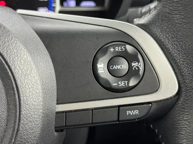 ダイハツ トール カスタムG 福岡県 2023(令5)年 5.4万km ブラックマイカメタリック アルパインフリップダウンモニター　/両側パワースライドドア　/社外ナビ　/全方位カメラ　/ＥＴＣ　/レーダークルコン　/衝突軽減　/レーンキープ　/コーナーセンサー　/横滑り防止　/アクセル踏み間違い　/アイドリング/LED