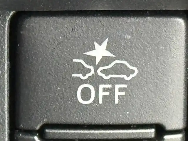 ダイハツ トール カスタムG 福岡県 2023(令5)年 5.4万km ブラックマイカメタリック アルパインフリップダウンモニター　/両側パワースライドドア　/社外ナビ　/全方位カメラ　/ＥＴＣ　/レーダークルコン　/衝突軽減　/レーンキープ　/コーナーセンサー　/横滑り防止　/アクセル踏み間違い　/アイドリング/LED