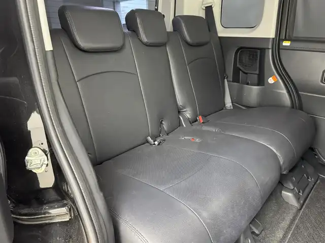 ダイハツ トール カスタムG 福岡県 2023(令5)年 5.4万km ブラックマイカメタリック アルパインフリップダウンモニター　/両側パワースライドドア　/社外ナビ　/全方位カメラ　/ＥＴＣ　/レーダークルコン　/衝突軽減　/レーンキープ　/コーナーセンサー　/横滑り防止　/アクセル踏み間違い　/アイドリング/LED