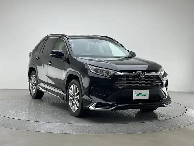 トヨタ ＲＡＶ４ G Zパッケージ 兵庫県 2020(令2)年 4.5万km アティチュードブラックマイカ 純正メモリナビ/Bluetooth/フルセグ/Miracast　/ビルトインＥＴＣ　/前後ドライブレコーダー　/デジタルインナーミラー　/パノラミックビューモニター　/オートハイビーム　/ビルトインＥＴＣ　/コーナーセンサー　/パワーバックドア　/レザーシート　/ＢＳＭ/LEDヘッドライト/純正フロアマット/ルーフレール/レーントレーシングアシスト/ロードサインアシスト/プリクラッシュセーフティー/リアクロストラフィックアラート/パワーシート/純正19インチアルミホイール/ステアリングヒーター