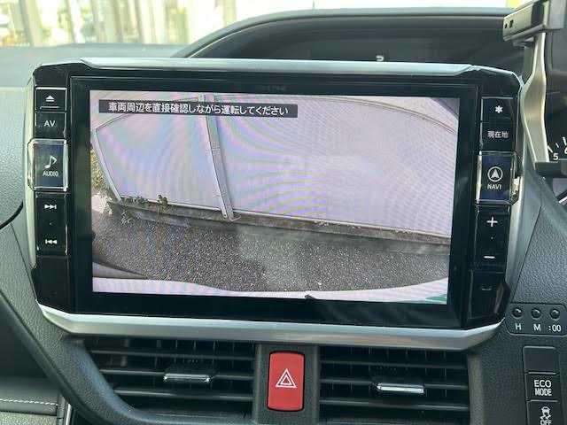 トヨタ エスクァイア 埼玉県 2021(令3)年 3.9万km ホワイトパールクリスタルシャイン ワンオーナー/社外SDナビ【EX11NX】/【CD/DVD/フルセグ/Bluetooth】/バックカメラ/フリップダウンモニター/衝突軽減ブレーキ/両側パワースライドドア/シートヒーター/ETC/ハーフレザーシート/ステアリングヒーター/ドライブレコーダー/保証書/取扱説明書/スペアキー