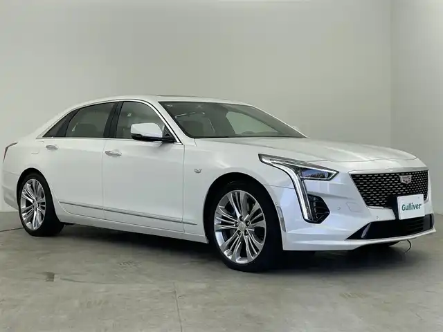 キャデラック ＣＴ６ プラチナム 千葉県 2020(令2)年 1.3万km パール ユーザー買取/純正ナビ/Bluetooth/Apple Car Play/Android Auto/全方位カメラ/BOSE　サウンド/後席モニター/衝突被害軽減ブレーキ（前後）/レーンキープアシスト/コーナーセンサー/ソナーセンサー/パワーバックドア/Wサンルーフ/オートサンシェード/デジタルインナーミラー/リアエンターテェイメント/ドライブモード/スマートキー/保証書・取説
