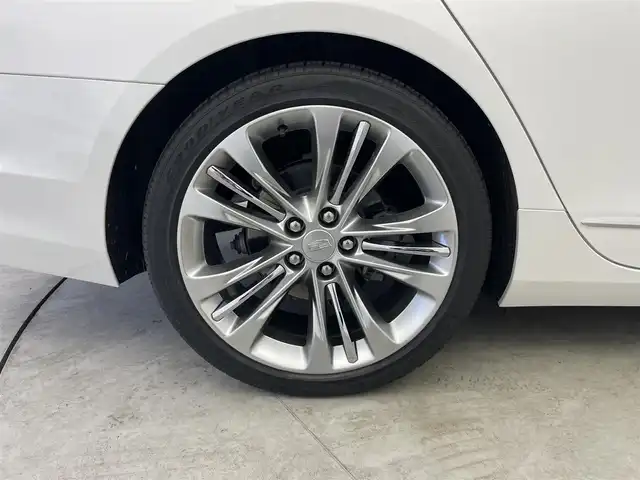 キャデラック ＣＴ６ プラチナム 千葉県 2020(令2)年 1.3万km パール ユーザー買取/純正ナビ/Bluetooth/Apple Car Play/Android Auto/全方位カメラ/BOSE　サウンド/後席モニター/衝突被害軽減ブレーキ（前後）/レーンキープアシスト/コーナーセンサー/ソナーセンサー/パワーバックドア/Wサンルーフ/オートサンシェード/デジタルインナーミラー/リアエンターテェイメント/ドライブモード/スマートキー/保証書・取説