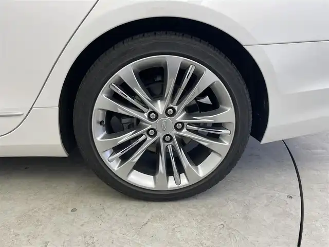 キャデラック ＣＴ６ プラチナム 千葉県 2020(令2)年 1.3万km パール ユーザー買取/純正ナビ/Bluetooth/Apple Car Play/Android Auto/全方位カメラ/BOSE　サウンド/後席モニター/衝突被害軽減ブレーキ（前後）/レーンキープアシスト/コーナーセンサー/ソナーセンサー/パワーバックドア/Wサンルーフ/オートサンシェード/デジタルインナーミラー/リアエンターテェイメント/ドライブモード/スマートキー/保証書・取説