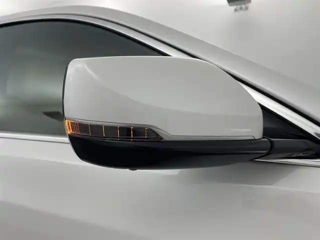キャデラック ＣＴ６ プラチナム 千葉県 2020(令2)年 1.3万km パール ユーザー買取/純正ナビ/Bluetooth/Apple Car Play/Android Auto/全方位カメラ/BOSE　サウンド/後席モニター/衝突被害軽減ブレーキ（前後）/レーンキープアシスト/コーナーセンサー/ソナーセンサー/パワーバックドア/Wサンルーフ/オートサンシェード/デジタルインナーミラー/リアエンターテェイメント/ドライブモード/スマートキー/保証書・取説