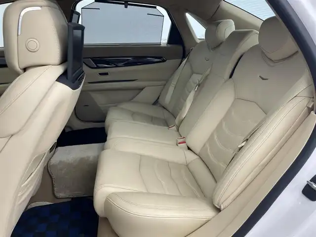 キャデラック ＣＴ６ プラチナム 千葉県 2020(令2)年 1.3万km パール ユーザー買取/純正ナビ/Bluetooth/Apple Car Play/Android Auto/全方位カメラ/BOSE　サウンド/後席モニター/衝突被害軽減ブレーキ（前後）/レーンキープアシスト/コーナーセンサー/ソナーセンサー/パワーバックドア/Wサンルーフ/オートサンシェード/デジタルインナーミラー/リアエンターテェイメント/ドライブモード/スマートキー/保証書・取説