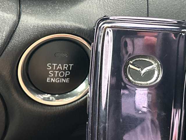 マツダ ロードスター S スペシャルパッケージ 愛知県 2021(令3)年 1.6万km ジェットブラックマイカ 禁煙車/純正7インチナビ/（CD/DVD/Bluetooth/フルセグTV）/バックカメラ/BOSEプレミアムサウンド/i-ACTIVSENSE/・衝突軽減ブレーキ/・レーンキープアシスト/・ブラインドスポットモニター/・クルーズコントロール/・オートマチックハイビーム/ETC/シートヒーター/アイドリングストップ/純正アルミホイール/スマートキー/スペアキー/純正フロアマット