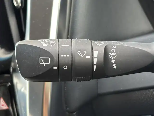 トヨタ アルファード S 茨城県 2021(令3)年 4.8万km ブラック 純正メモリナビ(AM/FM/BT/Miracast)/バックカメラ/追従型クルーズコントロール/両側パワースライドドア/ビルトインETC/LEDヘッドライト/フルセグTV/後席モニター/オットマン/レーンキープアシスト/前後コーナーセンサー/W+サイドエアバック/パワーステアリング/社外アルミホイール(MAK)