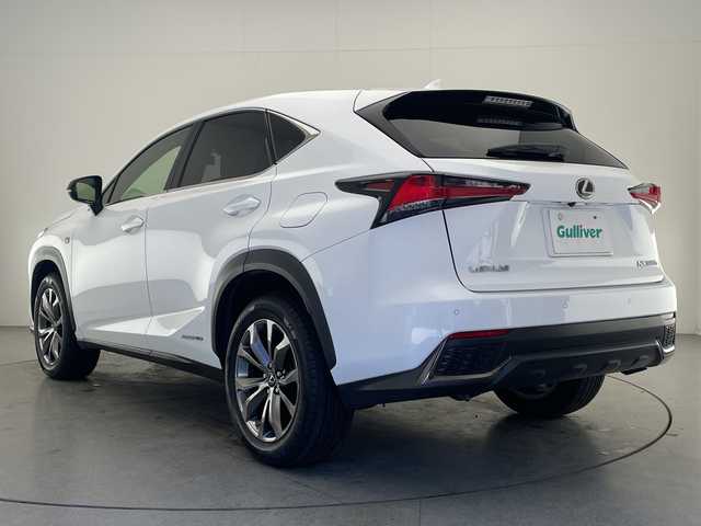 レクサス ＮＸ 300h Fスポーツ 宮崎県 2019(平31)年 6.7万km ホワイトノーヴァガラスフレーク 純正ナビ/Ｂｌｕｅｔｏｏｔｈ　/フルセグＴＶ　/パノラマミックビューモニター/赤レザーシート　/Ｄ／Ｎ席パワーシート/メモリーシート　/レーダークルーズ/マークレビンソン/Ｄ／Ｎ席シートヒーター／シートエアー/ドライブレコーダー/パワーバックドア/ハンドルヒーター/パドルシフト/ビルトインETC2.0/オートライト/オートハイビーム/エマージェンシーボタン