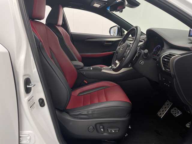 レクサス ＮＸ 300h Fスポーツ 宮崎県 2019(平31)年 6.7万km ホワイトノーヴァガラスフレーク 純正ナビ/Ｂｌｕｅｔｏｏｔｈ　/フルセグＴＶ　/パノラマミックビューモニター/赤レザーシート　/Ｄ／Ｎ席パワーシート/メモリーシート　/レーダークルーズ/マークレビンソン/Ｄ／Ｎ席シートヒーター／シートエアー/ドライブレコーダー/パワーバックドア/ハンドルヒーター/パドルシフト/ビルトインETC2.0/オートライト/オートハイビーム/エマージェンシーボタン