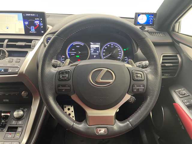 レクサス ＮＸ 300h Fスポーツ 宮崎県 2019(平31)年 6.7万km ホワイトノーヴァガラスフレーク 純正ナビ/Ｂｌｕｅｔｏｏｔｈ　/フルセグＴＶ　/パノラマミックビューモニター/赤レザーシート　/Ｄ／Ｎ席パワーシート/メモリーシート　/レーダークルーズ/マークレビンソン/Ｄ／Ｎ席シートヒーター／シートエアー/ドライブレコーダー/パワーバックドア/ハンドルヒーター/パドルシフト/ビルトインETC2.0/オートライト/オートハイビーム/エマージェンシーボタン