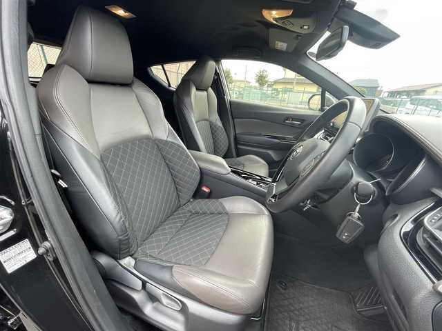 トヨタ Ｃ－ＨＲ G 東京都 2020(令2)年 6.4万km ブラックマイカ 純正ナビ/バックモニター/プリクラッシュセーフティシステム/レーントレーシングアシスト/ブラインドスポットモニター/リアクロストラフィックアラート/クリアランスソナー/レーダークルーズコントロール/ＥＴＣ/オートマチックハイビーム/スマートキー