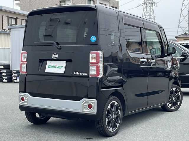 ダイハツ ウェイク G SA 三重県 2016(平28)年 6.6万km ブラックマイカメタリック プッシュスタート/電動格納ミラー/両側パワースライドドア/横滑り防止/衝突軽減ブレーキ/ステアリングスイッチ/革巻きステアリング/オートライト/USB入力端子1ヶ所/HDMI入力端子1ヶ所/純正フロアマット/純正ドアバイザー/デジタルインナーミラー/前後ドライブレコーダー/リアサンシェード/スペアキー/純正8型ナビ(AM/FM/CD/DVD/TV/BT)/バックカメラ/純正フードガーニッシュ(車載)/純正フォグライト(車載)/取扱説明書/ナビ取扱説明書/保証書/ワンオーナー/禁煙車