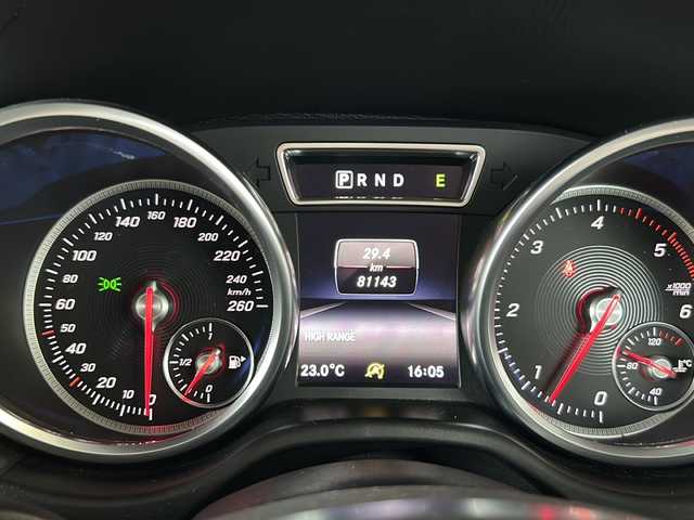 メルセデス・ベンツ ゲレンデヴァーゲン Ｇ３５０ｄ 岐阜県 2017(平29)年 8.2万km オブシディアンブラック サンルーフ/プレミアムサウンド(Harman Kardon)/本革シート/メーカーナビ/フルセグTV/CD/DVD/AM/FM/Bluetooth/USB/パドルシフト/アラウンドビューモニター/ドライブレコーダー/ETC/背面タイヤ/アダプティブクルーズコントロール/ブラインドスポットモニター/シートヒーター(全席)/ステアリング電動チルド/革巻きステアリング/ステアリングヒーター/シートメモリー/パワーシート/クリアランスソナー/アイドリングストップ/横滑り防止装置/スマートキー/オートライト