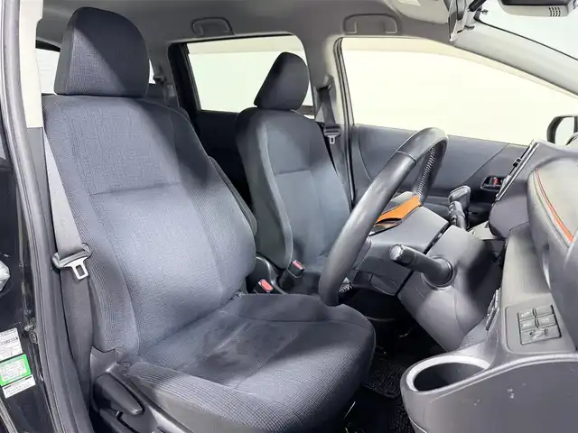 トヨタ シエンタ G 大阪府 2015(平27)年 6.4万km ブラックマイカ TRDエアロ 純正ナビ 両側電動ドア 衝突軽減B レーンアシスト バックカメラ ビルトインETC オートハイビーム LEヘッドDライト Bluetooth/DVD/CD スマートキー プッシュスタート オートエアコン 電動格納ミラー