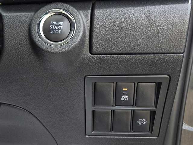 トヨタ ハイラックス Z ブラックラリーエディション 鹿児島県 2019(令1)年 4.6万km アティチュードブラックマイカ ターボ車　/ＡＬＰＩＮＥナビ　/ＥＴＣ　/レーダークルーズコントロール　/Ｂｌｕｅｔｏｏｔｈオーディオ　/ブラックＥＤ専用オプティトロンメーター　/排ガス浄化スイッチ　/前方ドライブレコーダー　/プリクラッシュセーフティ/ダウンヒルアシストコントロール/レーンディパーチャーアラート/ロードサインアシスト/リアデフロック/先行車発進告知機能/ホワイトレター純正タイヤ/ブラックED専用ブラックアルミホイール(18インチ)/プッシュスタート/スマートキー/バックカメラ/フルセグテレビ/エアバッグ(W+サイド)/カーテンエアバッグ