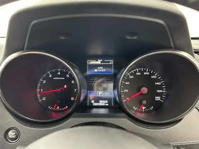 スバル アウトバック ベース 道央・札幌 2018(平30)年 6.1万km クリスタルホワイトP ・ワンオーナー/・４WD/・アイサイトVer3/・DIATONESOUNDナビ/　CD/DVD/SD/BT/フルセグ/・バック/サイド/フロントカメラ/・ETC/・アイサイトセーフティ＋/・X-MODE/・プリクラッシュセーフティ/・レーダークルーズコントロール/・レーンキープアシスト/・クリアランスソナー/・オートハイビーム/・ブラインドスポットモニター(BSM)/・スバルリヤビークルディテクション(SRVD)/・ステアリング・レスポンシブ・ヘッドランプ(SRH)/・後退時ブレーキアシスト(RAB)/・レザーシート/・前席パワーシート/・前席シートヒーター/・LEDヘッドライト/・LEDアクセサリーライナー/・ルーフレール/・プッシュスタート/・スマートキー/・純正フロアマット/・ドアバイザー