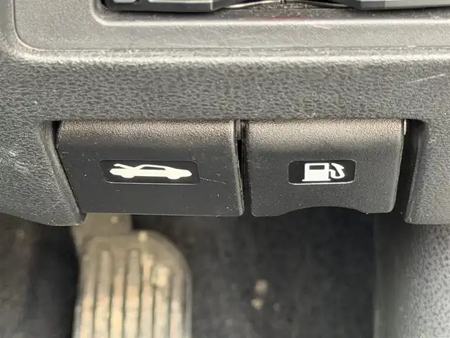 日産 ジューク 15RX 兵庫県 2011(平23)年 18.6万km ホワイトパール 社外ナビ/(CD/USB/AM/FM)/ETC/オートライト/スマートキー/社外フロアマット/電動格納ミラー/ヘッドライトレベライザー