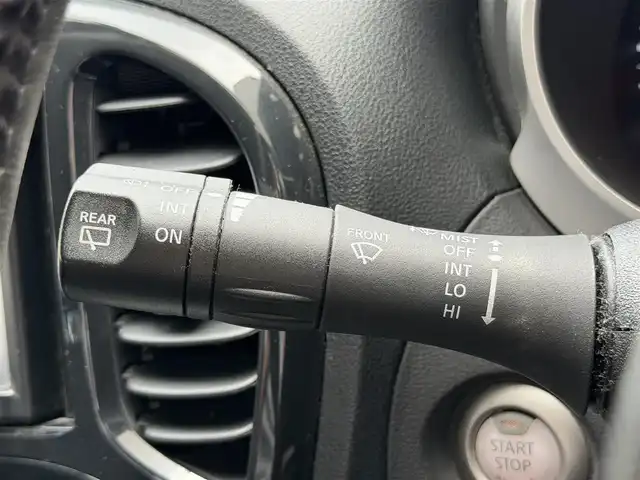 日産 ジューク 15RX 兵庫県 2011(平23)年 18.6万km ホワイトパール 社外ナビ/(CD/USB/AM/FM)/ETC/オートライト/スマートキー/社外フロアマット/電動格納ミラー/ヘッドライトレベライザー
