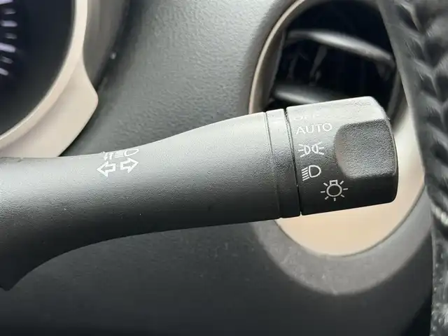 日産 ジューク 15RX 兵庫県 2011(平23)年 18.6万km ホワイトパール 社外ナビ/(CD/USB/AM/FM)/ETC/オートライト/スマートキー/社外フロアマット/電動格納ミラー/ヘッドライトレベライザー