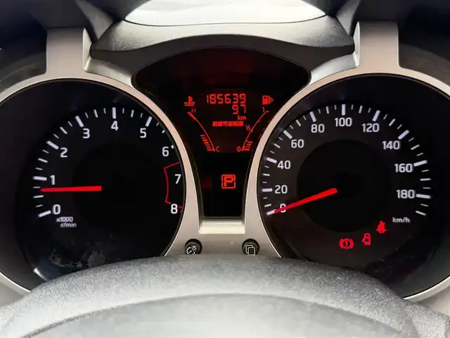 日産 ジューク 15RX 兵庫県 2011(平23)年 18.6万km ホワイトパール 社外ナビ/(CD/USB/AM/FM)/ETC/オートライト/スマートキー/社外フロアマット/電動格納ミラー/ヘッドライトレベライザー