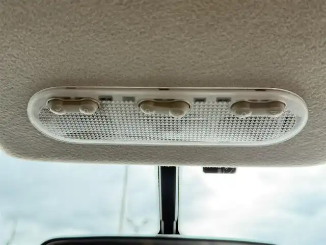 日産 ジューク 15RX 兵庫県 2011(平23)年 18.6万km ホワイトパール 社外ナビ/(CD/USB/AM/FM)/ETC/オートライト/スマートキー/社外フロアマット/電動格納ミラー/ヘッドライトレベライザー