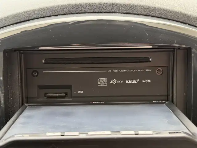 日産 ジューク 15RX 兵庫県 2011(平23)年 18.6万km ホワイトパール 社外ナビ/(CD/USB/AM/FM)/ETC/オートライト/スマートキー/社外フロアマット/電動格納ミラー/ヘッドライトレベライザー