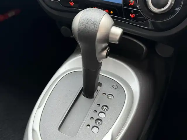 日産 ジューク 15RX 兵庫県 2011(平23)年 18.6万km ホワイトパール 社外ナビ/(CD/USB/AM/FM)/ETC/オートライト/スマートキー/社外フロアマット/電動格納ミラー/ヘッドライトレベライザー