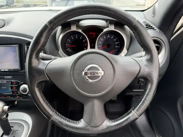 日産 ジューク 15RX 兵庫県 2011(平23)年 18.6万km ホワイトパール 社外ナビ/(CD/USB/AM/FM)/ETC/オートライト/スマートキー/社外フロアマット/電動格納ミラー/ヘッドライトレベライザー