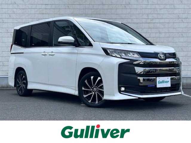 トヨタ ノア S－Z 大阪府 2022(令4)年 2.5万km ホワイトパールクリスタルシャイン 純正ディスプレイオーディオ/バックカメラ/快適利便パッケージ/・シートヒーター/・ステアリングヒーター/・ナノイーX/・パワーバックドア/ハンズフリー両側パワースライドドア/ブラインドスポットモニター/トヨタアドバンスパーク/ハーフレザーシート/オットマンチェア/ドライブレコーダー/ビルトインETC2.0/スマートキー×2