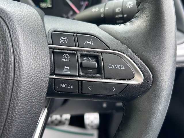 トヨタ ノア S－Z 大阪府 2022(令4)年 2.5万km ホワイトパールクリスタルシャイン 純正ディスプレイオーディオ/バックカメラ/快適利便パッケージ/・シートヒーター/・ステアリングヒーター/・ナノイーX/・パワーバックドア/ハンズフリー両側パワースライドドア/ブラインドスポットモニター/トヨタアドバンスパーク/ハーフレザーシート/オットマンチェア/ドライブレコーダー/ビルトインETC2.0/スマートキー×2