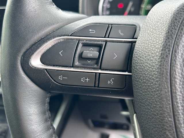 トヨタ ノア S－Z 大阪府 2022(令4)年 2.5万km ホワイトパールクリスタルシャイン 純正ディスプレイオーディオ/バックカメラ/快適利便パッケージ/・シートヒーター/・ステアリングヒーター/・ナノイーX/・パワーバックドア/ハンズフリー両側パワースライドドア/ブラインドスポットモニター/トヨタアドバンスパーク/ハーフレザーシート/オットマンチェア/ドライブレコーダー/ビルトインETC2.0/スマートキー×2