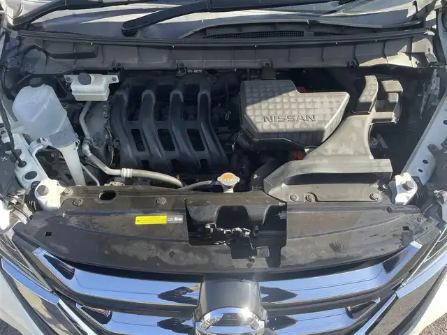 日産 セレナ ハイウェイスター 佐賀県 2016(平28)年 5.7万km ブリリアントホワイトパール プロパイロット/・インテリジェントクルーズコントロール/・車線維持機能/エマージェンシーブレーキ/純正9インチナビ/・TV/CD/DVD/BT/アラウンドビューモニター/スマートインナーミラー/両側パワースライドドア/ワンタッチパワースライド/ハンズフリーオートスライドドア/前後コーナーセンサー/LEDヘッドライト/フォグランプ/オートライト/純正１６インチアルミホイール/ステアリングスイッチ/革巻きステアリング/ビルトインETC/プッシュスタート