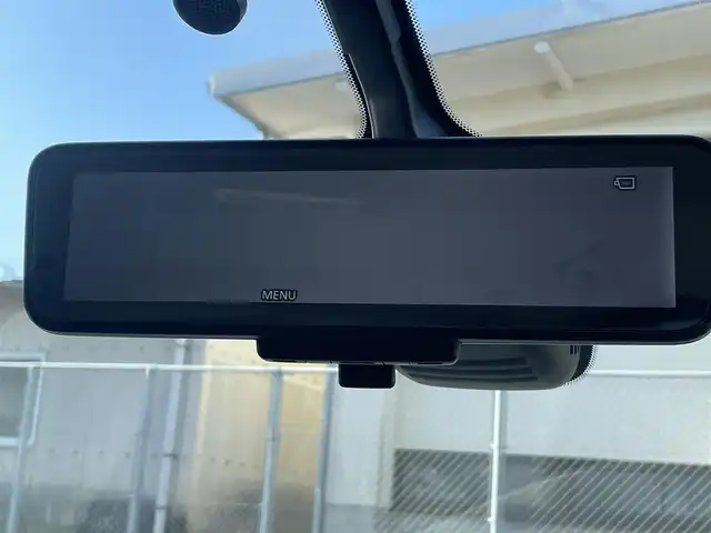 日産 セレナ ハイウェイスター 佐賀県 2016(平28)年 5.7万km ブリリアントホワイトパール プロパイロット/・インテリジェントクルーズコントロール/・車線維持機能/エマージェンシーブレーキ/純正9インチナビ/・TV/CD/DVD/BT/アラウンドビューモニター/スマートインナーミラー/両側パワースライドドア/ワンタッチパワースライド/ハンズフリーオートスライドドア/前後コーナーセンサー/LEDヘッドライト/フォグランプ/オートライト/純正１６インチアルミホイール/ステアリングスイッチ/革巻きステアリング/ビルトインETC/プッシュスタート