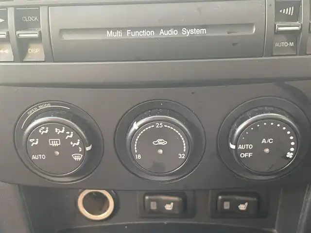 マツダ ロードスター VS 大阪府 2008(平20)年 7.6万km マーブルホワイト 革シート/シートヒーター/HIDヘッドライト/ETC/キーレスキー/スペアキー/CD/ステアリングリモコン/アルミホイール/保証書 取説/禁煙車