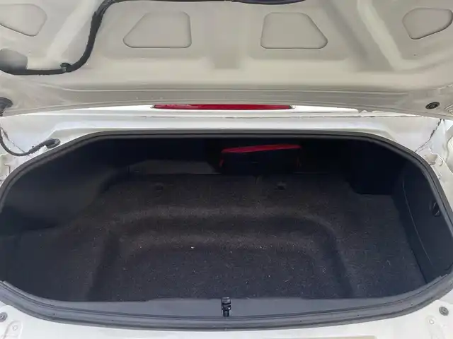 マツダ ロードスター VS 大阪府 2008(平20)年 7.6万km マーブルホワイト 革シート/シートヒーター/HIDヘッドライト/ETC/キーレスキー/スペアキー/CD/ステアリングリモコン/アルミホイール/保証書 取説/禁煙車